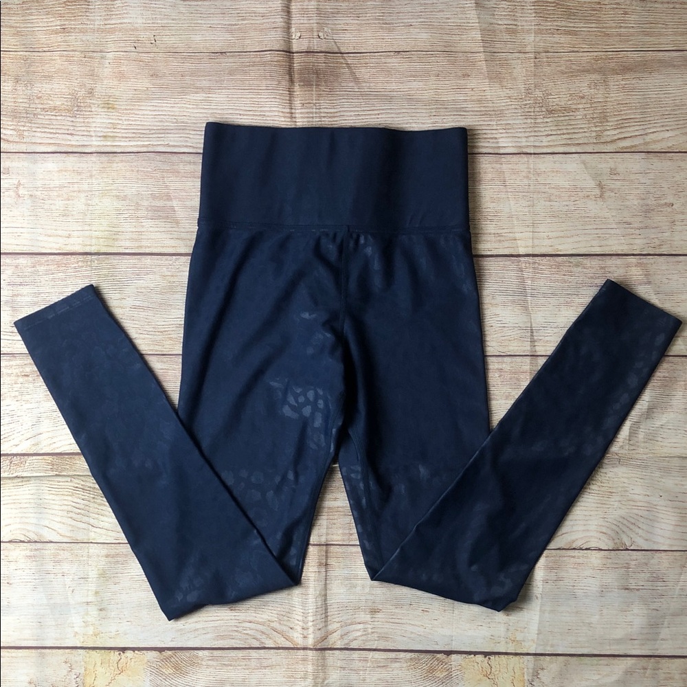 Carbon38 High Rise leggings in the Takara Shine fabric 🧡